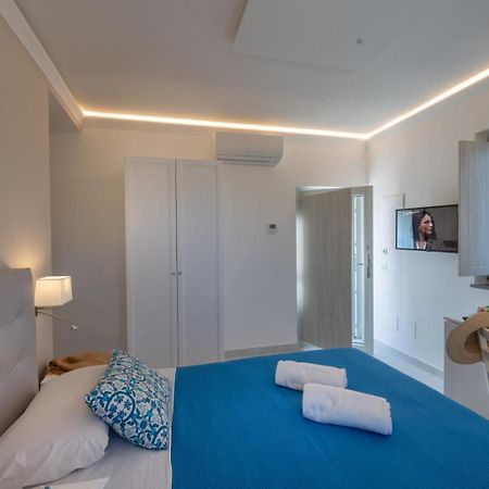 Villa Emanuel White Соренто Екстериор снимка