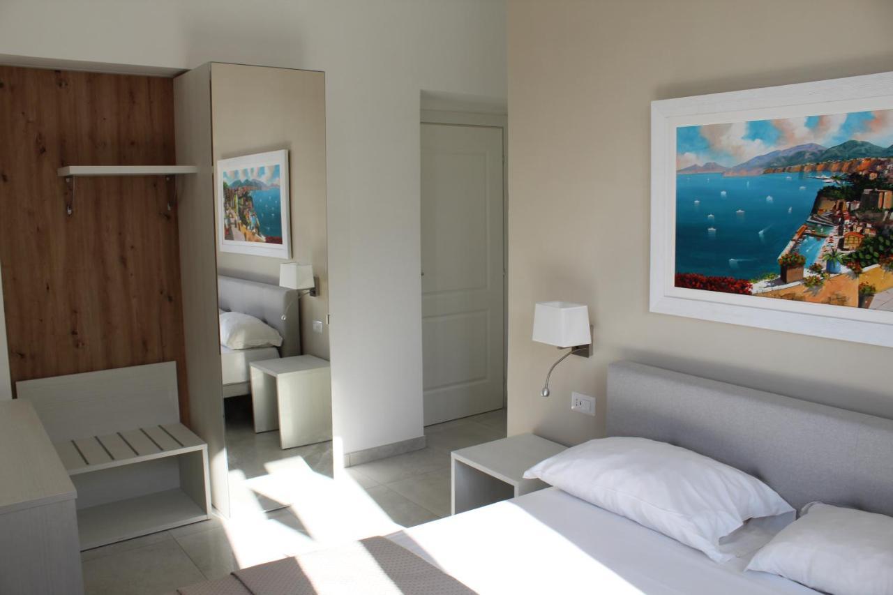 Villa Emanuel White Соренто Екстериор снимка